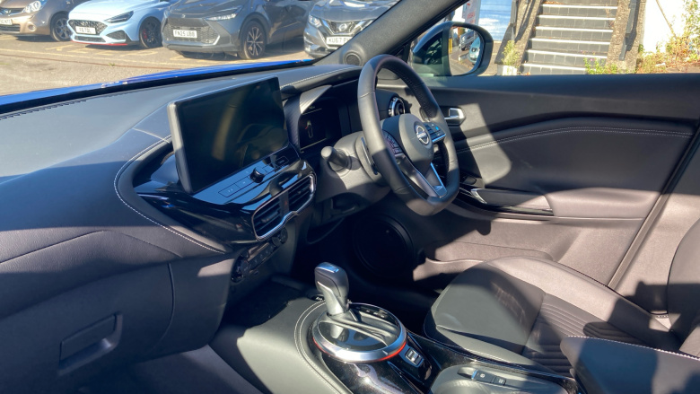 Nissan Juke 1.0 DiG-T Tekna 5dr DCT Petrol Hatchback